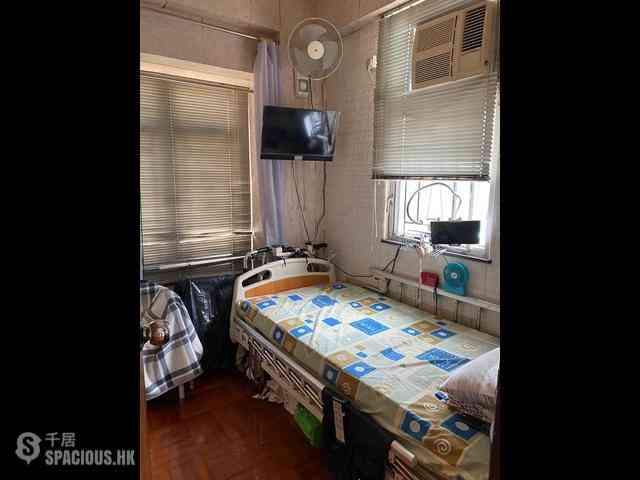 Mong Kok - Hung Hay Building 04