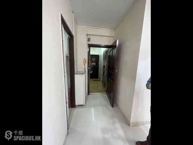 Mong Kok - Mansun House 01