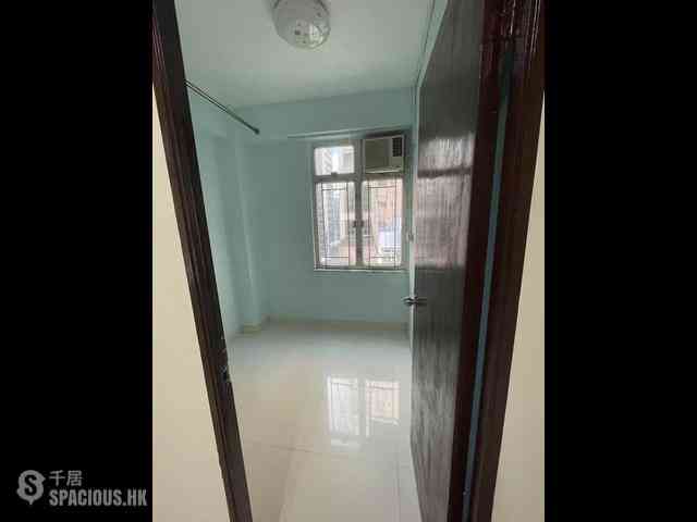 Mong Kok - Mansun House 03