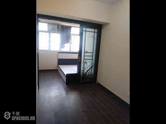 Mong Kok - Lee Hing Building 01