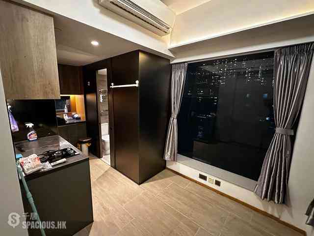North Point - One Prestige 01