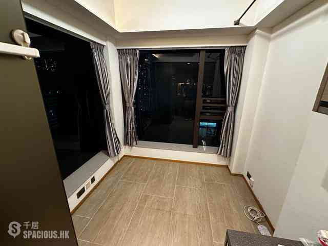 North Point - One Prestige 03