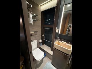 North Point - One Prestige 05