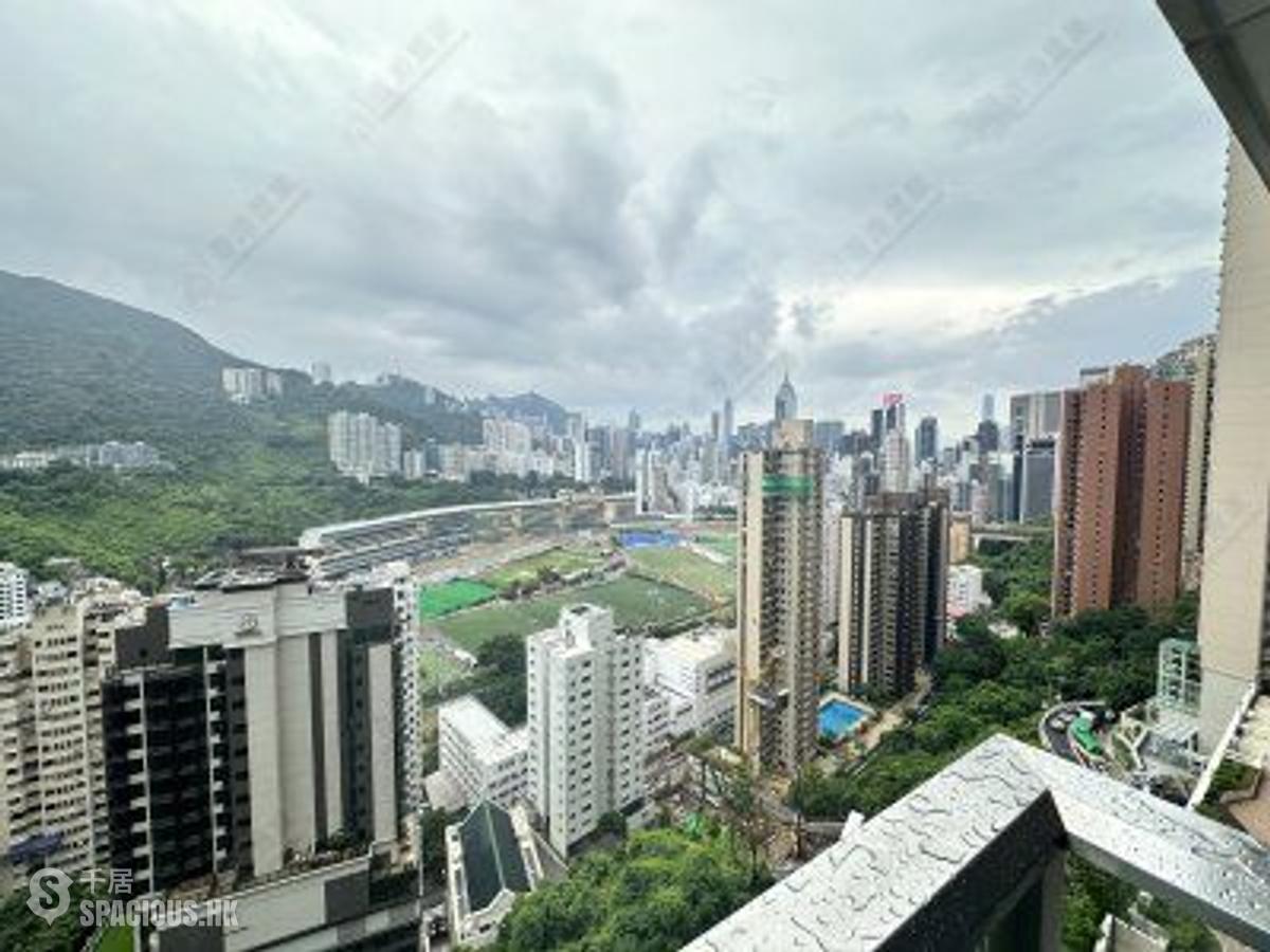 Happy Valley - Broadwood Twelve 01