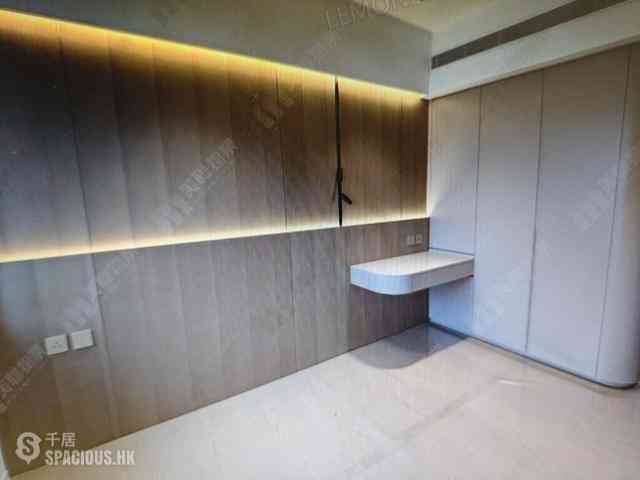 Mid Levels East - Bamboo Grove 05