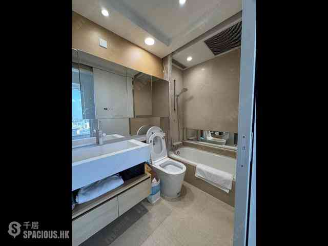 West Kowloon - The Cullinan (Tower 21 Zone 5 Star Sky) 05