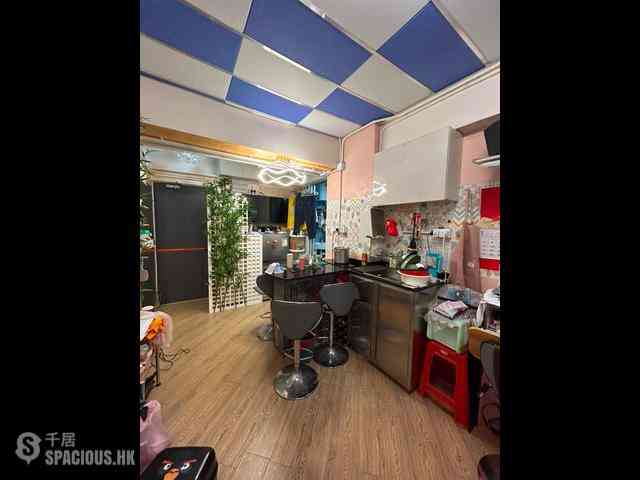 Mong Kok - Cheong Wang Mansion 03