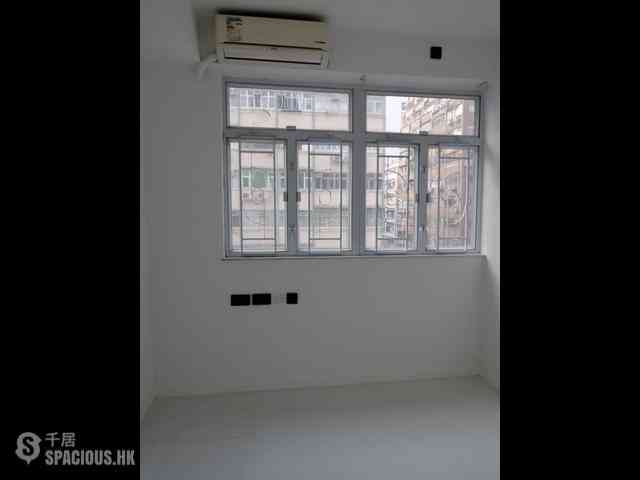 Mong Kok - Lung Fai House 02