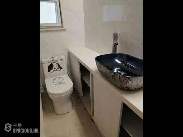 Mong Kok - Lung Fai House 05