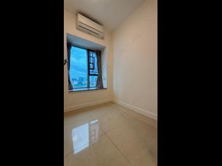 Tsim Sha Tsui - The Victoria Towers Tower 3 06