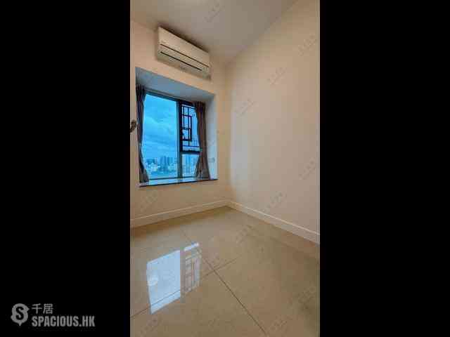 Tsim Sha Tsui - The Victoria Towers Tower 3 06