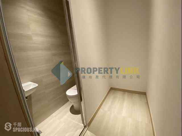 Sai Ying Pun - Upper Manor 09