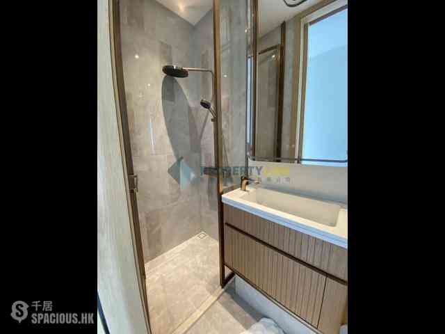 Sai Ying Pun - Upper Manor 13