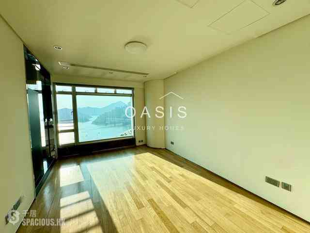 Repulse Bay - The Lily 12