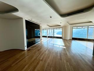 Repulse Bay - The Lily 15
