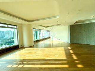 Repulse Bay - The Lily 16