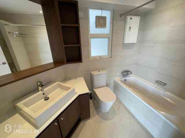 Discovery Bay - Discovery Bay Phase 5 Greenvale Village Greenwood Court (Block 7) 06