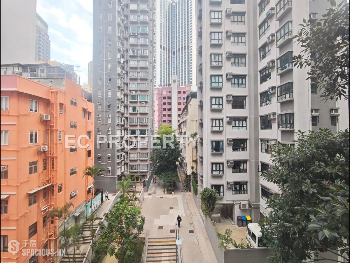 Wan Chai - 15, St. Francis Street 01