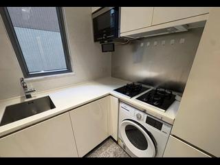 Soho - Centrepoint 08