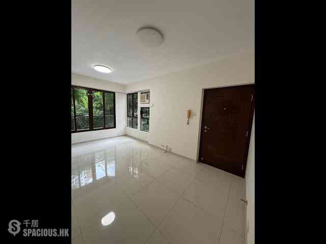 Sai Ying Pun - Smiling Court 02