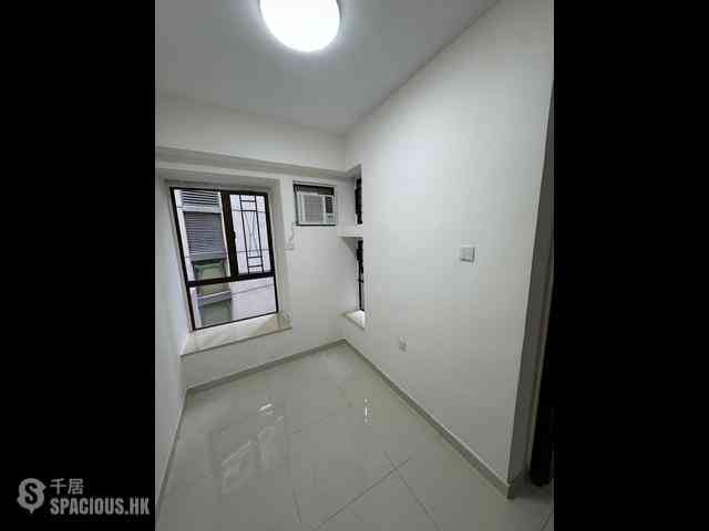 Sai Ying Pun - Smiling Court 05