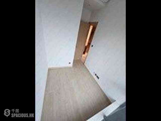 Sai Ying Pun - Upper Manor 02