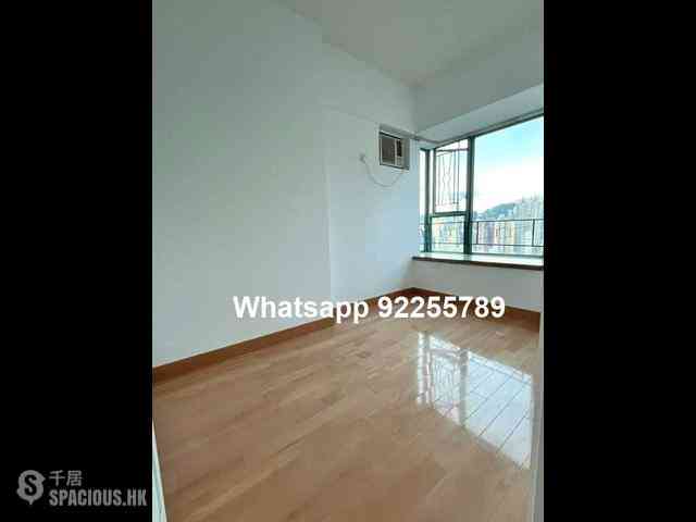 Sheung Wan - Queen's Terrace 06