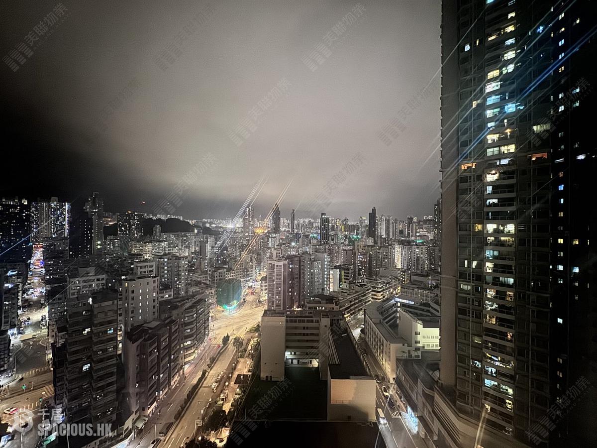 Tai Kok Tsui - Enchantee 01