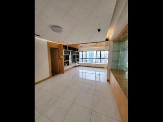 Mid Levels Central - The Grand Panorama Block 2 03