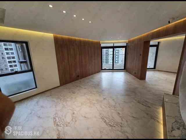 Soho - Albron Court 02