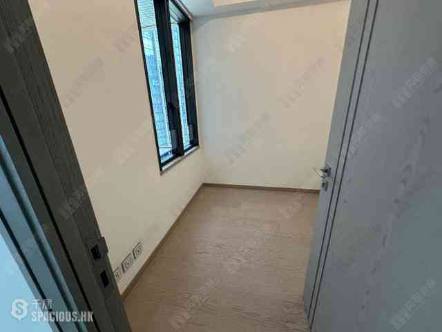 Wong Chuk Hang - The Southside Phase 3C Blue Coast II 07
