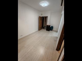 Wan Chai - Chin Hung Building 02