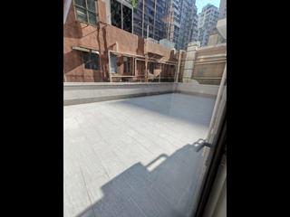 Wan Chai - Chin Hung Building 09