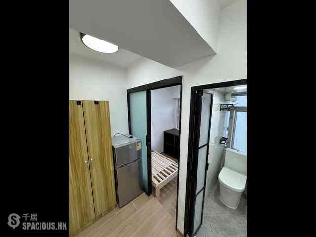 Jordan - New Lucky House 01