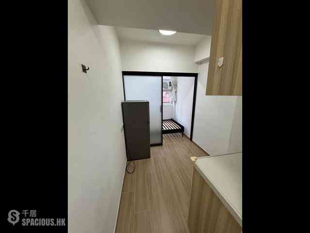 Jordan - New Lucky House 01