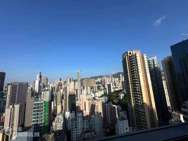 Wan Chai - The Avenue Phase 2 Block 3 05