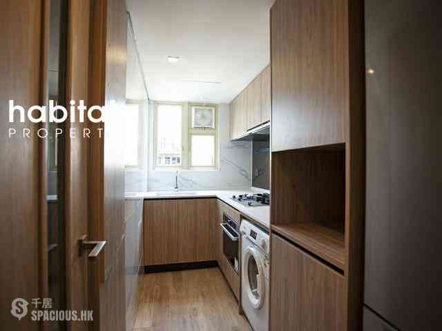 Mid Levels Central - St. Joan Court 05