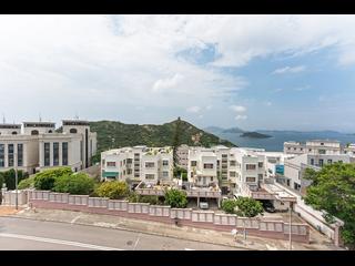 Chung Hom Kok - Villa Piubello 11