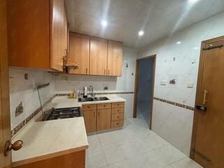 Mid Levels Central - Best View Court Block 68, Macdonnell Road 17