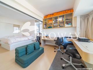 Mid Levels Central - The Grand Panorama 06
