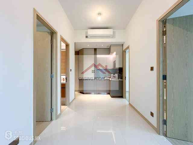 Sai Ying Pun - Upper Manor 04