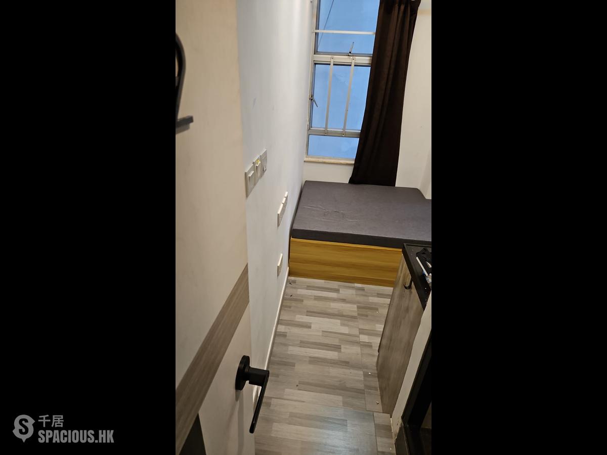 Wan Chai - Eastman Court 01