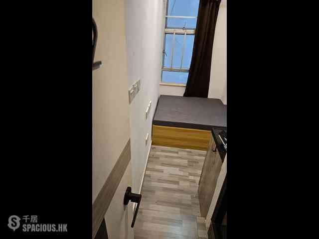 Wan Chai - Eastman Court 01
