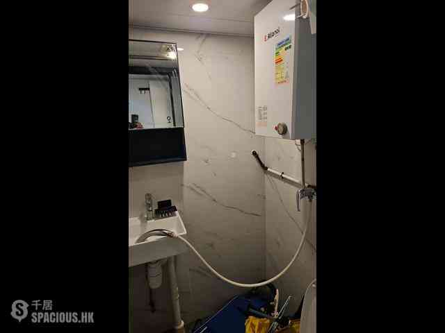 Wan Chai - Eastman Court 04