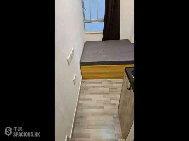 Wan Chai - Eastman Court 05