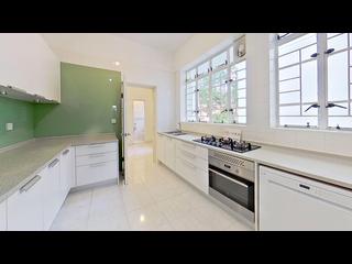 Stanley - Country Apartments 26
