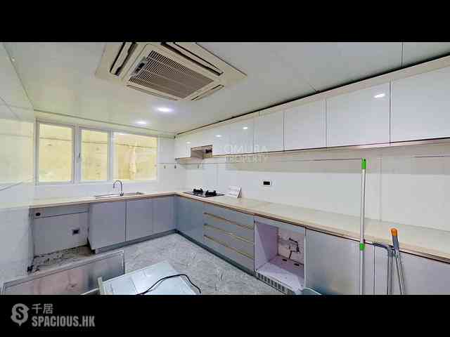 Pok Fu Lam - Villa Cecil 06