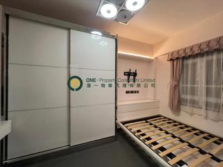 Sheung Wan - On Wing Building 05
