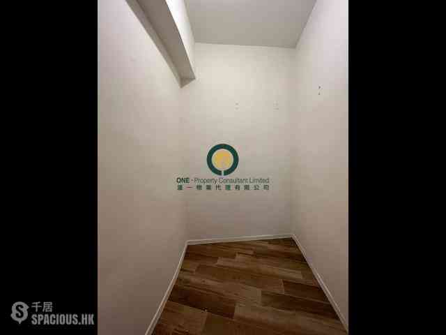 Mid Levels Central - St. Joan Court 06