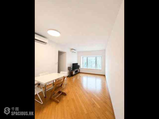 West Kowloon - Sorrento Phase 1 Block 3 02